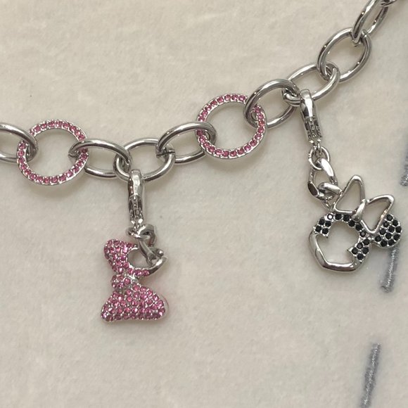 *BRAND NEW* Swarovski Minnie Mouse Rolo Link Toggle Bracelet with Charms - Picture 4 of 7